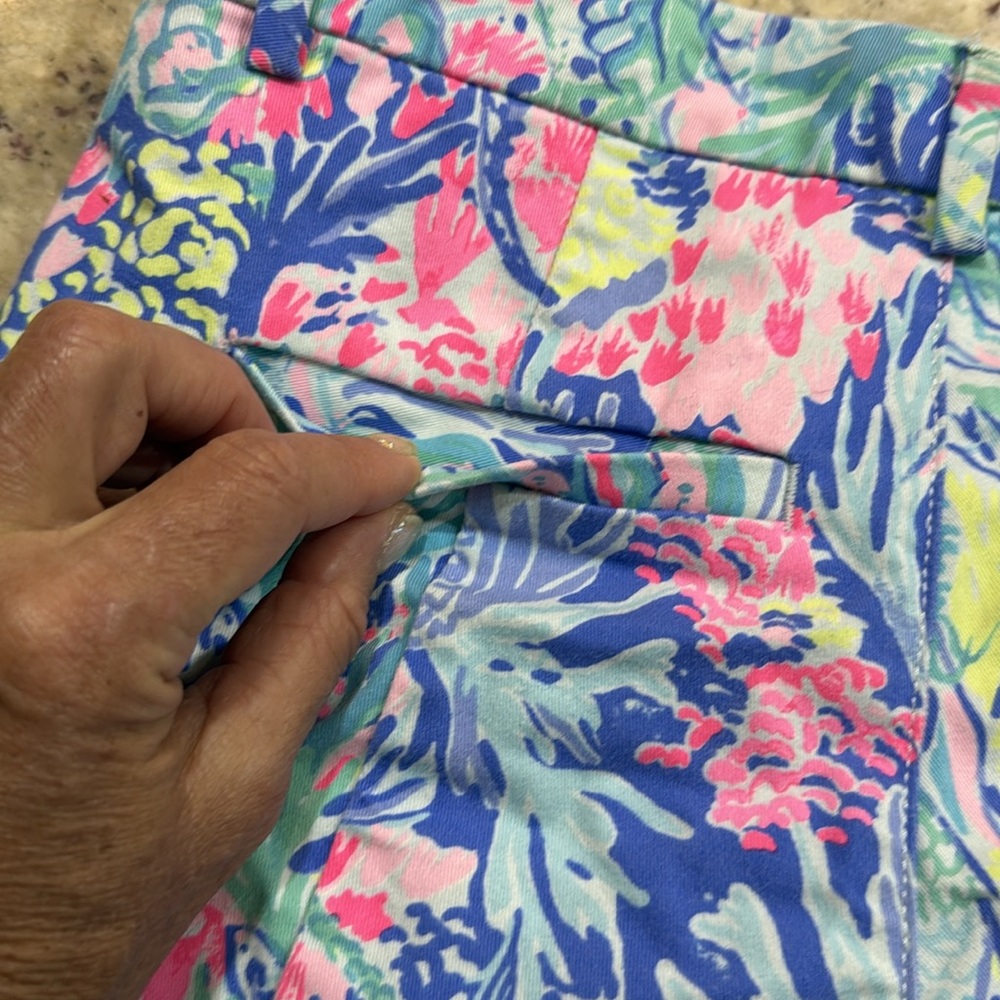 Lilly Pulitzer 5” Callahan shorts - Picture 6 of 10